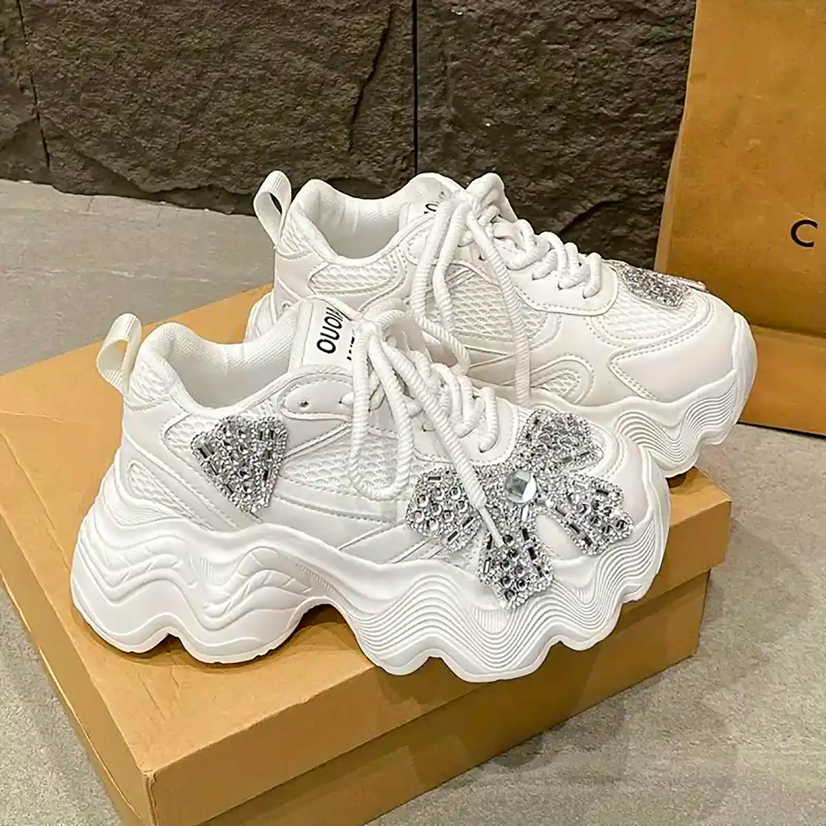 کتونی دخترانه زیبا و خفن