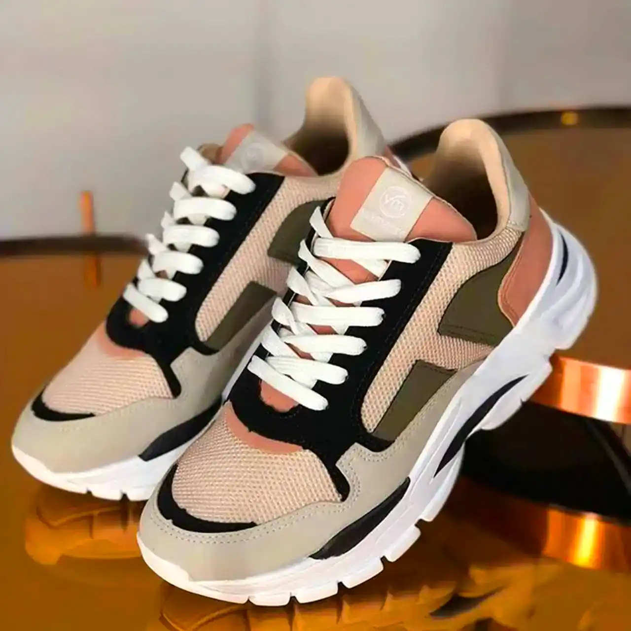 کتونی ترند پاییزی دخترانه