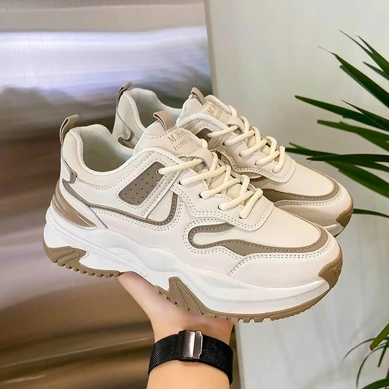 کتونی ترند پاییزی دخترانه