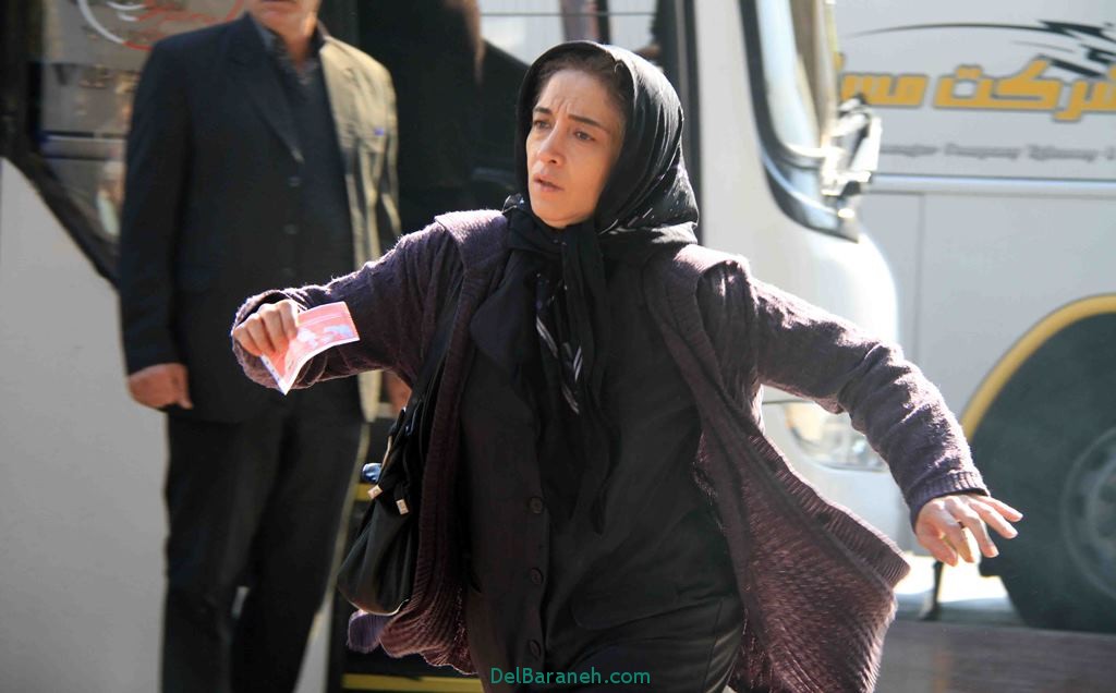 پانته آ پناهی ها در نمایی از فیلم «لاک قرمز»