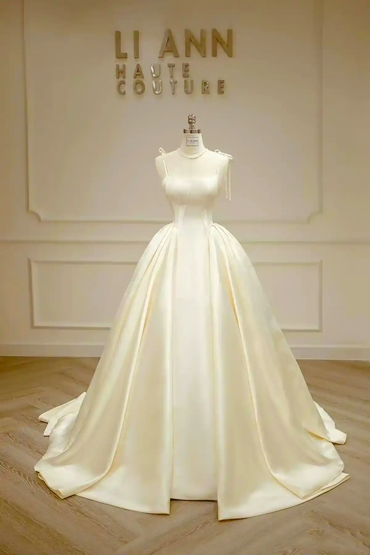 لباس عروس پرنسسی شیک