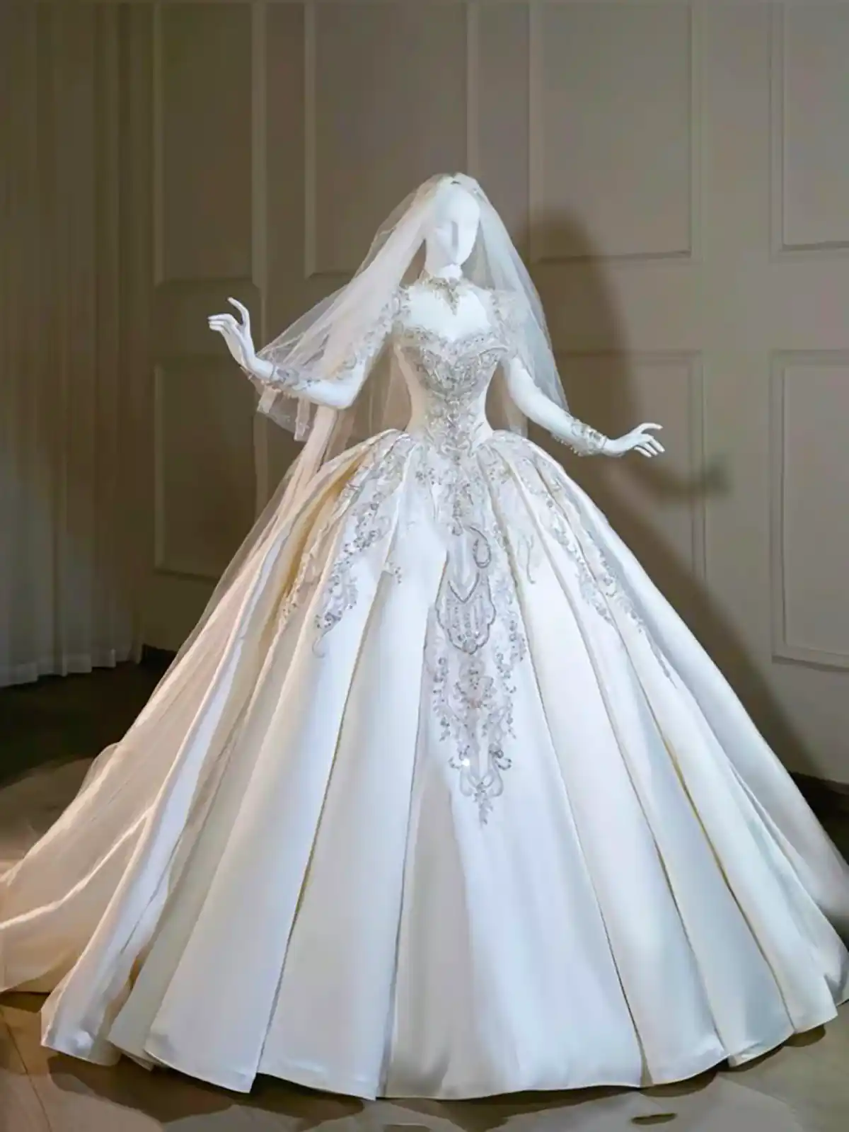 لباس عروس پرنسسی شیک