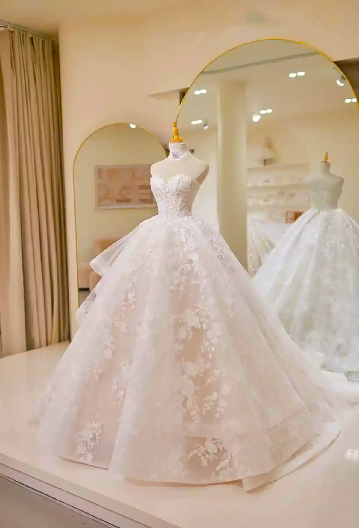 لباس عروس پرنسسی شیک