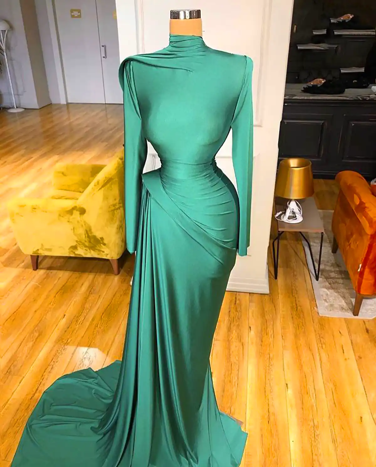 لباس مجلسی کلاسیک و زیبا