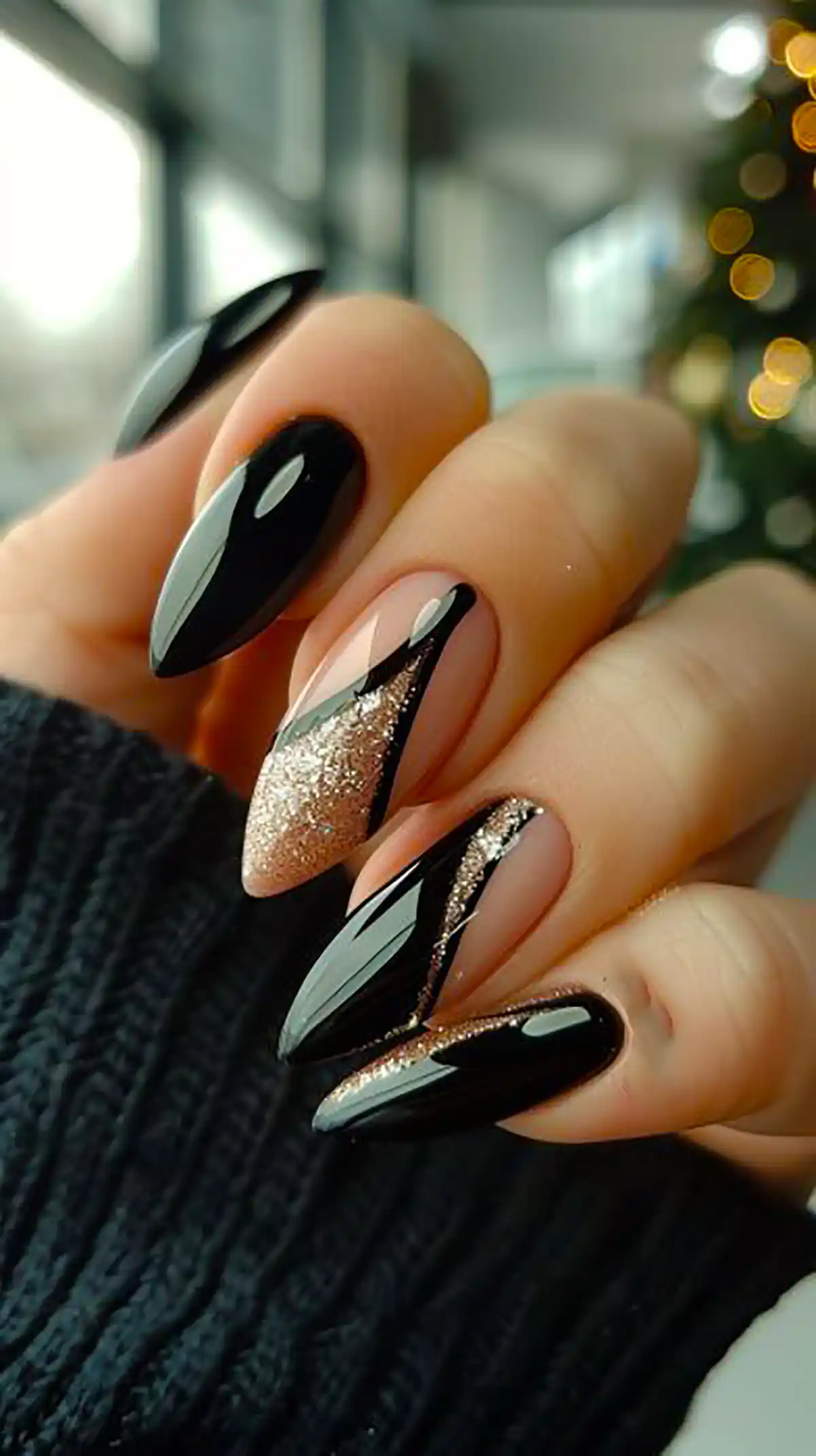 مدل ناخن مشکی جذاب