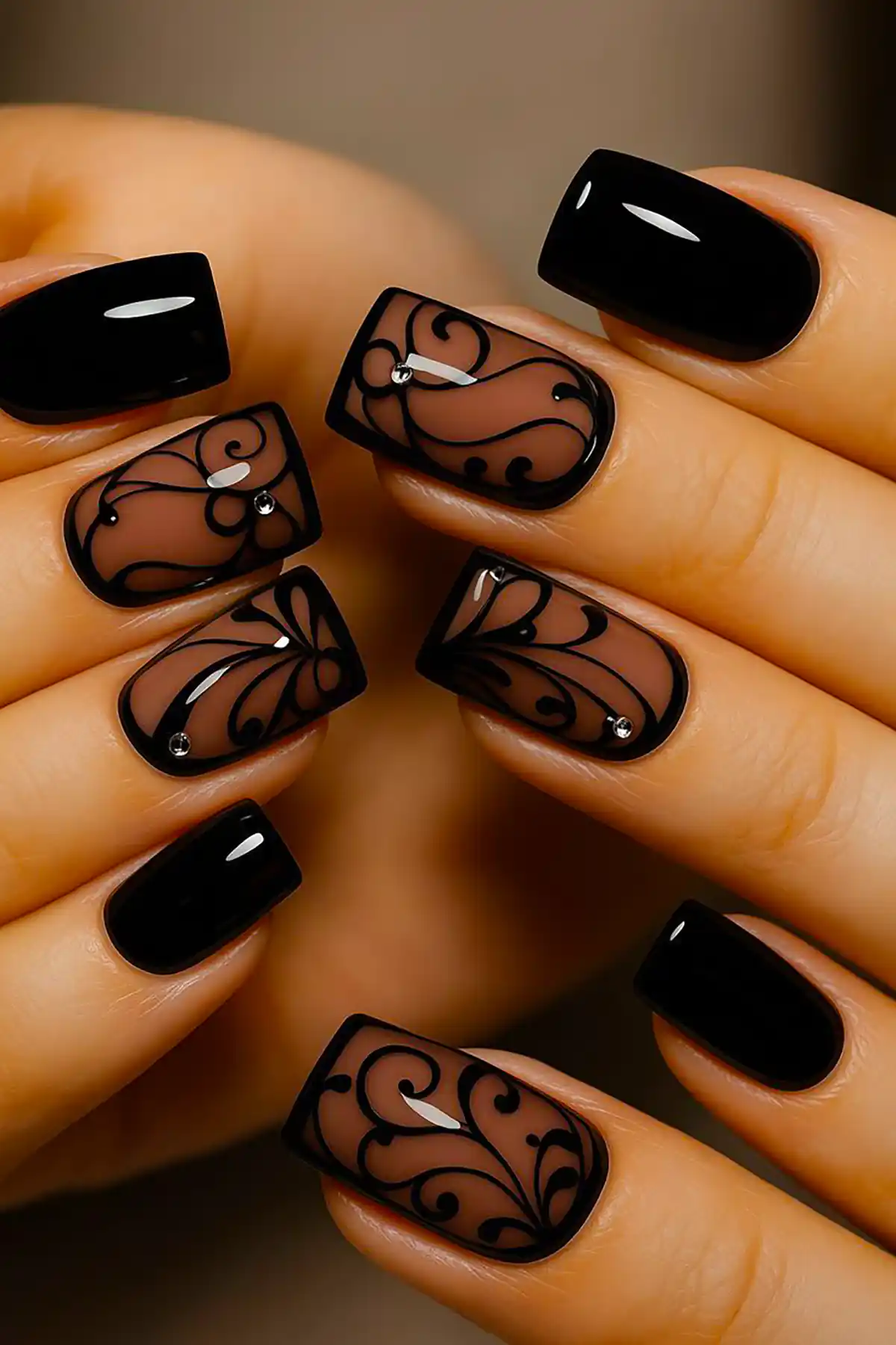 مدل ناخن مشکی جذاب