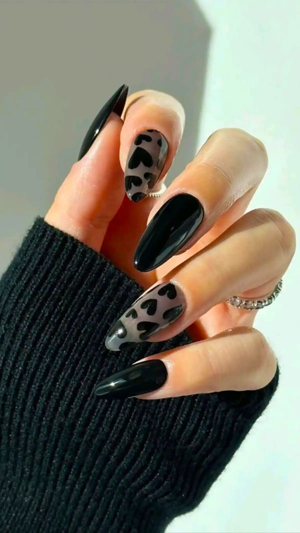 مدل ناخن مشکی جذاب