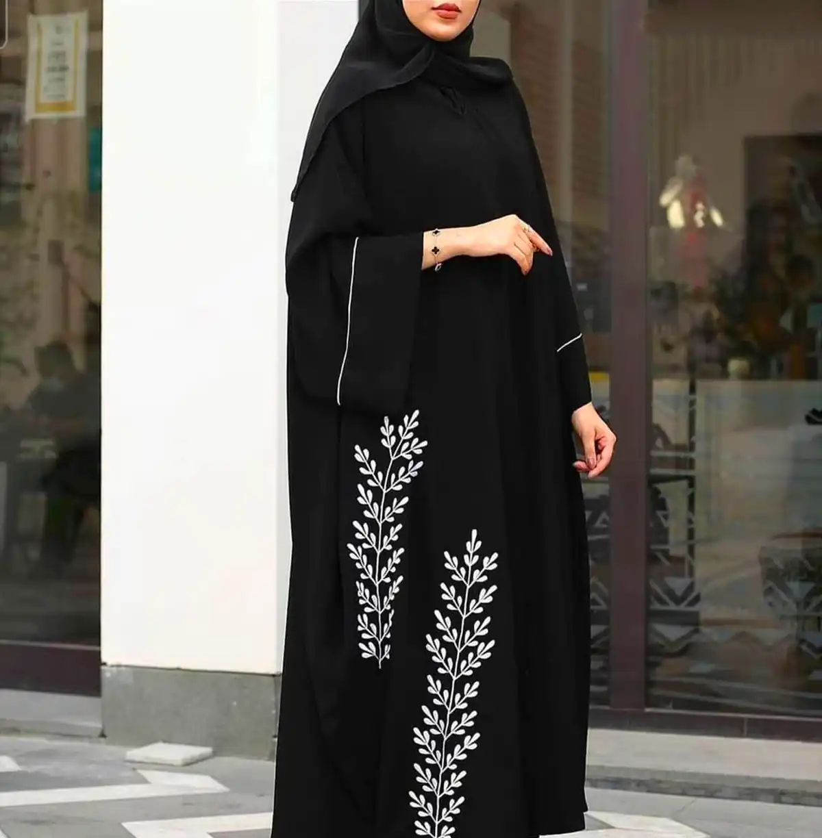 مانتو عبایی مجلسی مشکی