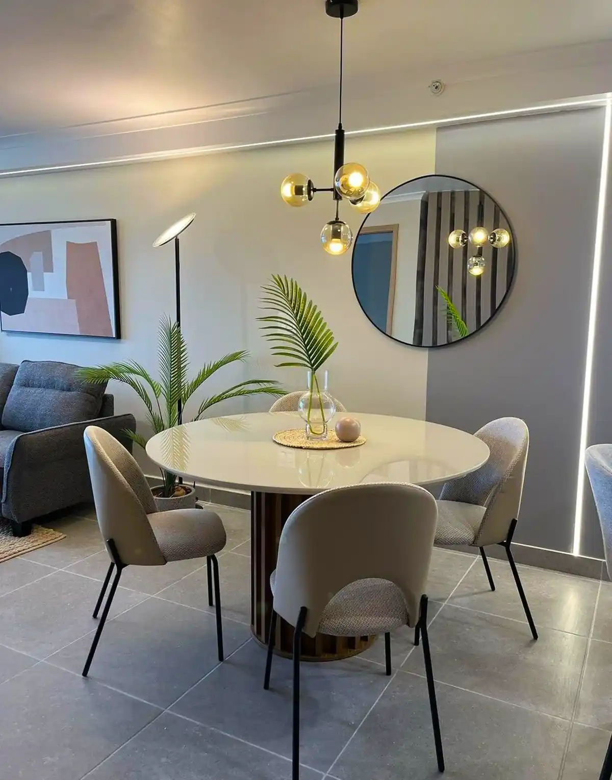 میز غذا خوری زیبا و خاص