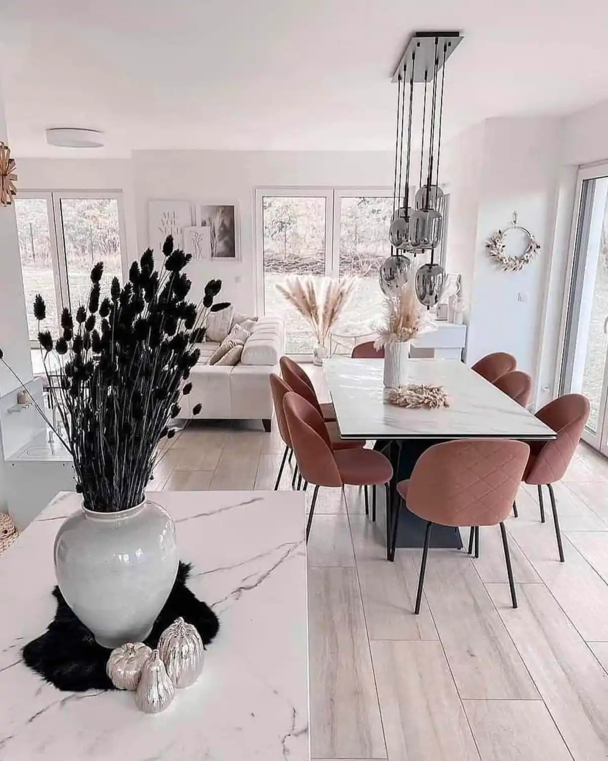 میز غذا خوری زیبا و خاص