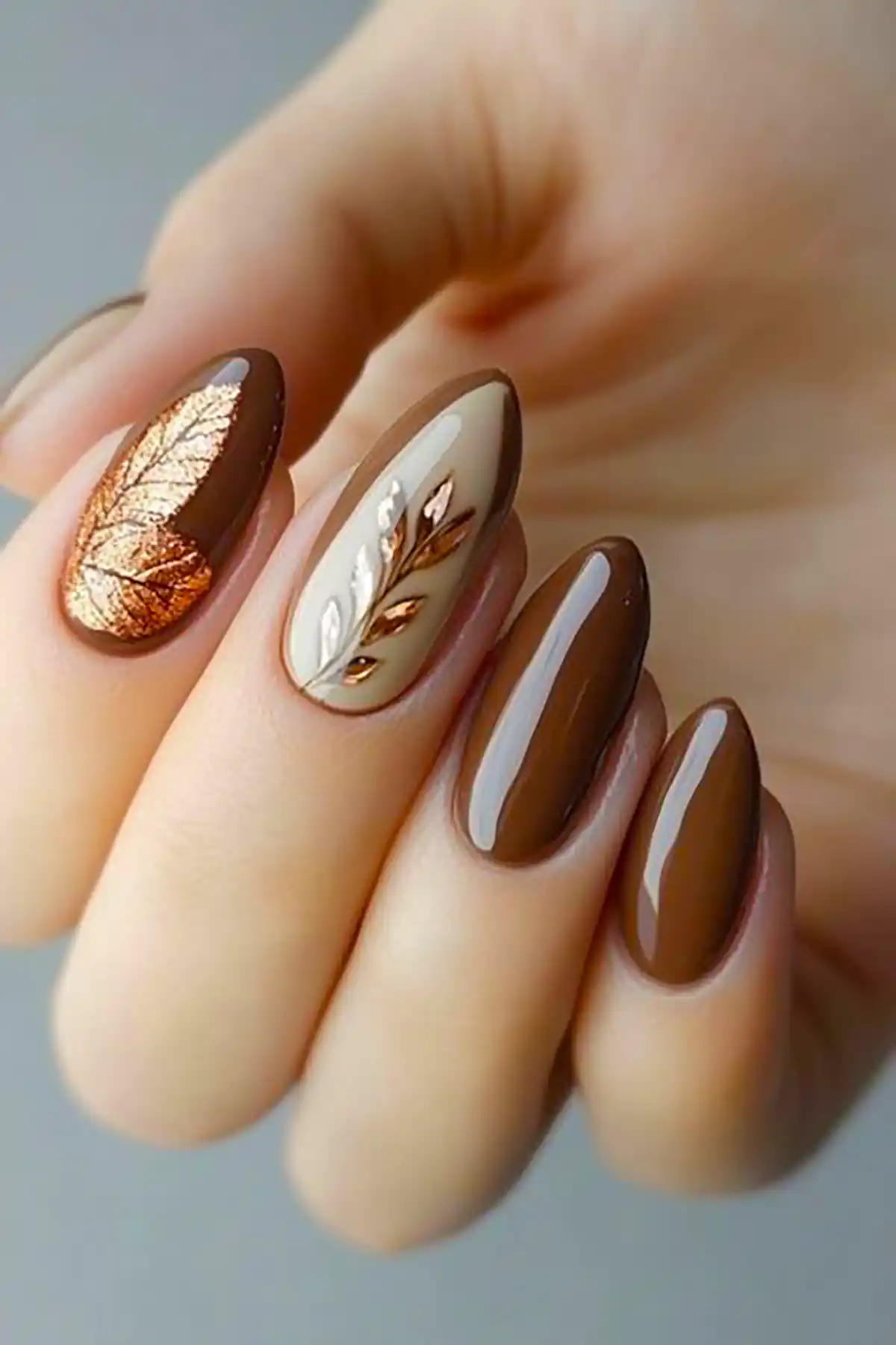 مدل ناخن قهوه ای ترند