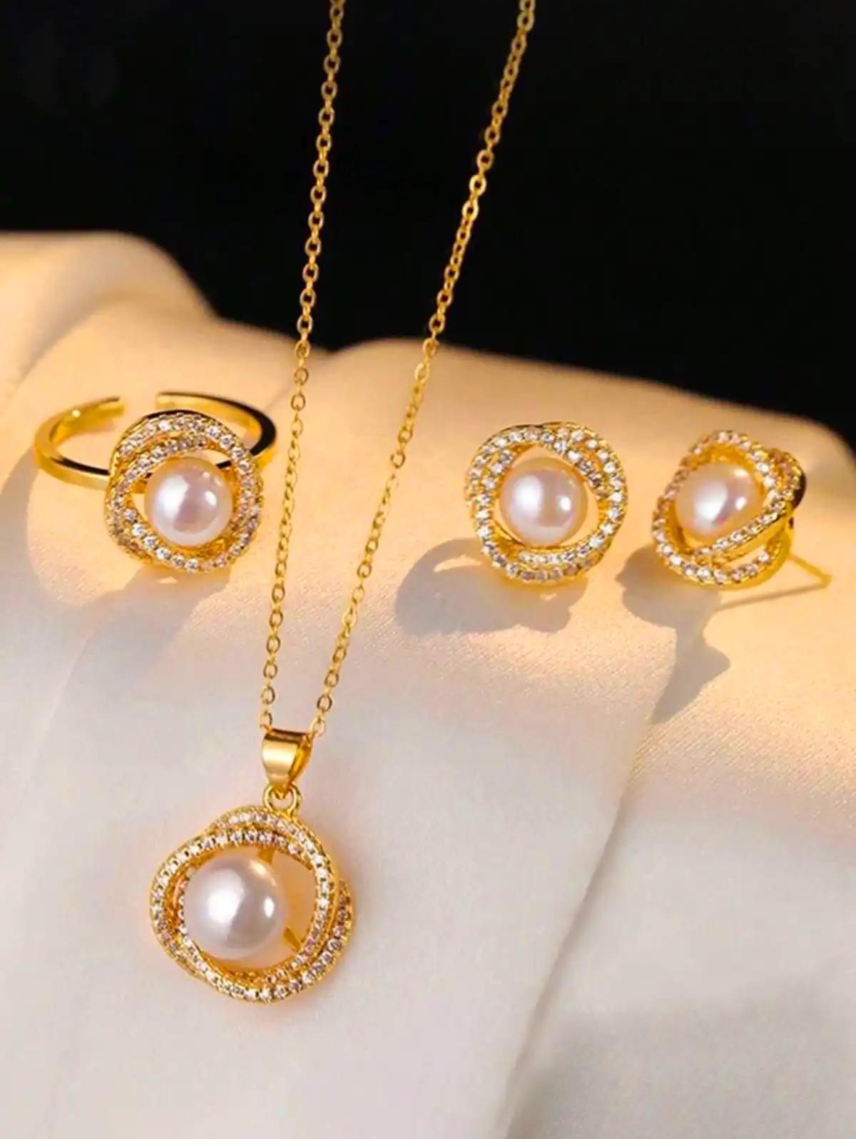 نیم ست لاکچری هدیه