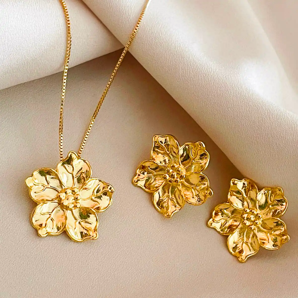 نیم ست لاکچری هدیه