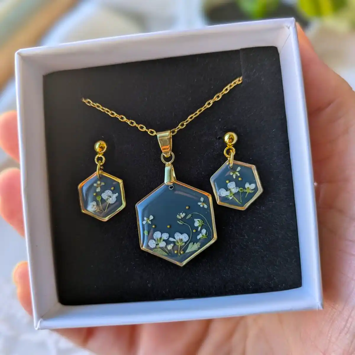 نیم ست رزین شیک و جذاب