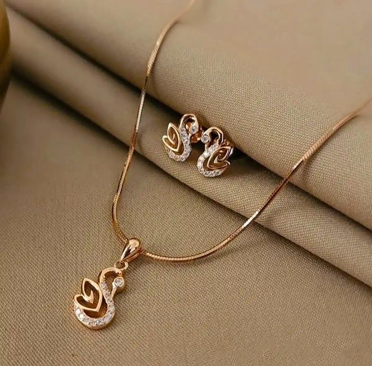 نیم ست طلا خوش ساخت