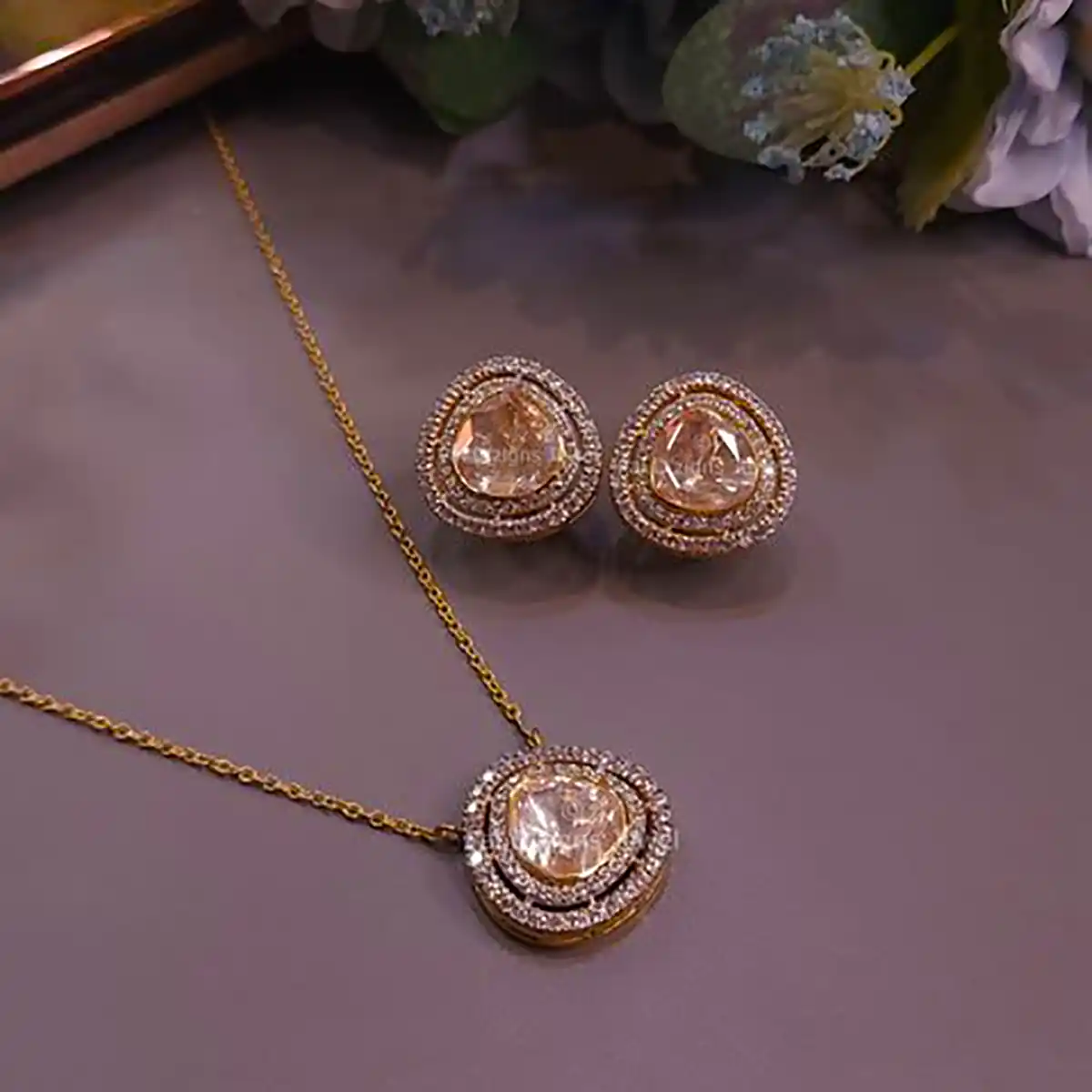 نیم ست طلا خوش ساخت