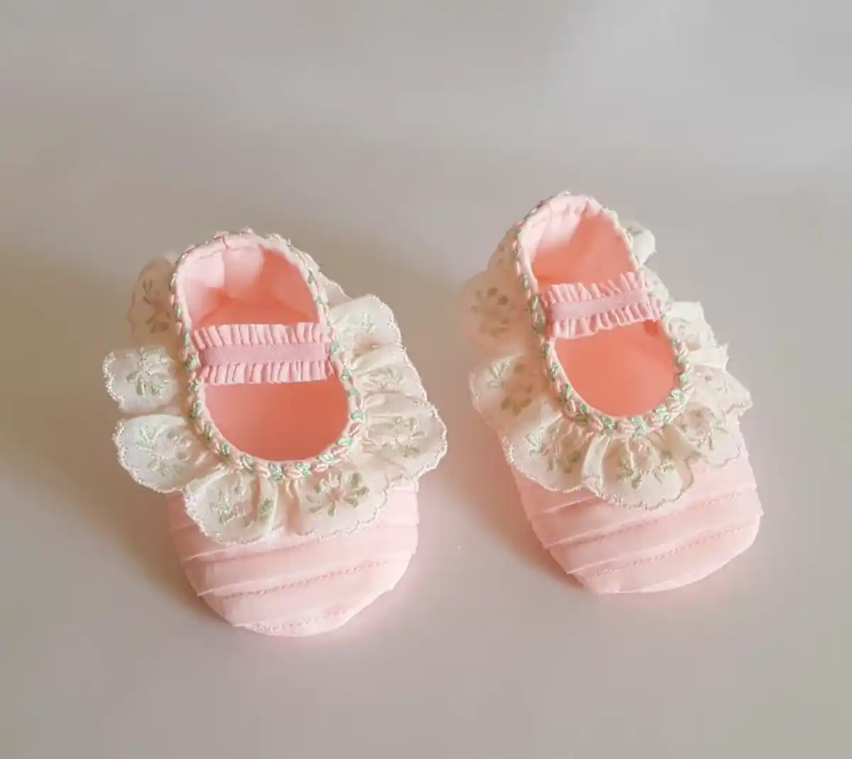 پاپوش شیک نوزاد