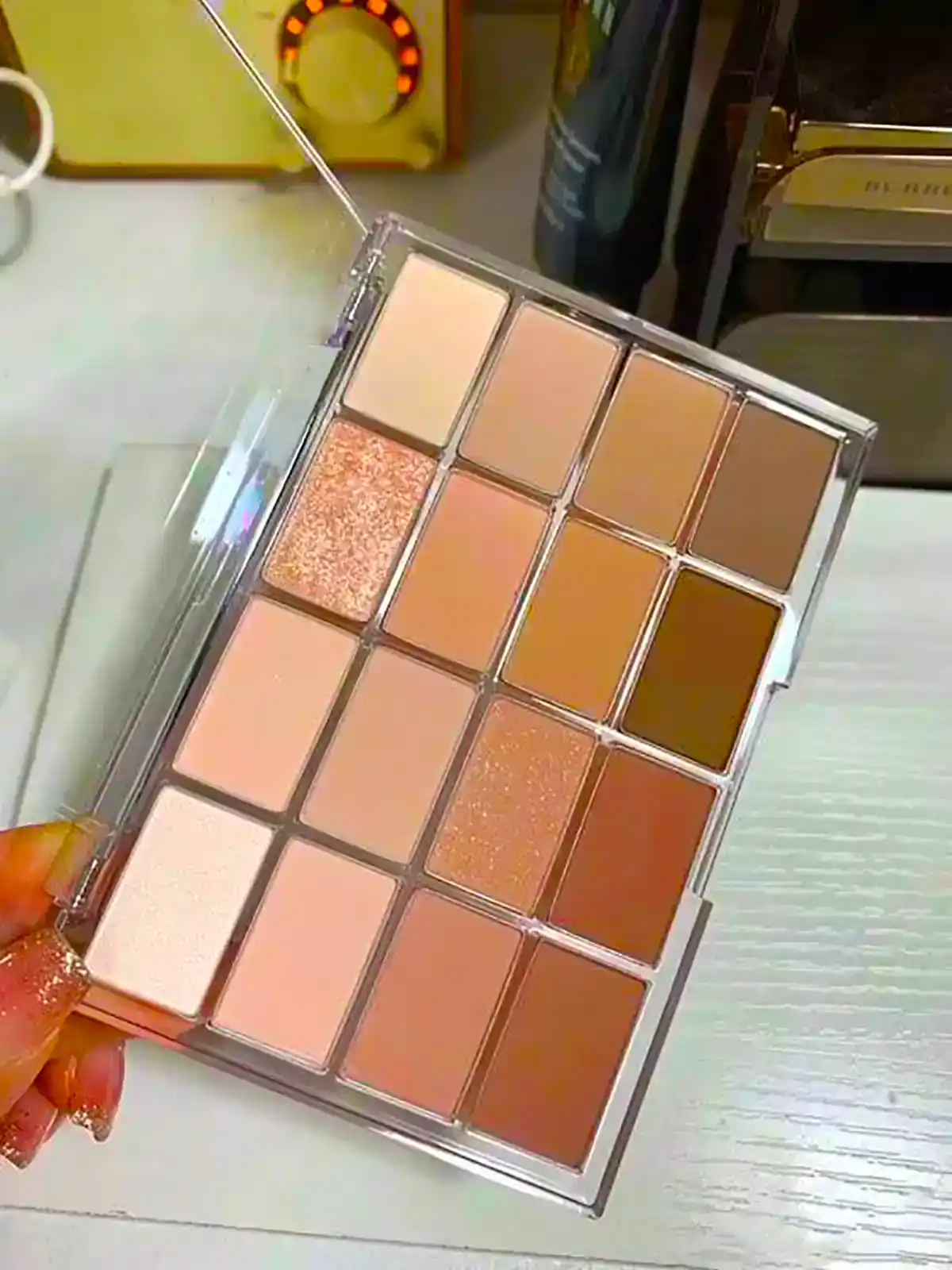 پالت سایه جذاب و ترند