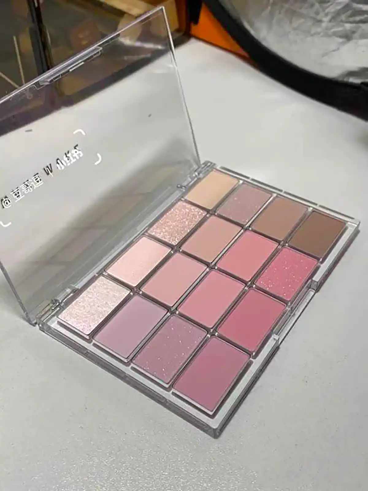 پالت سایه جذاب و ترند