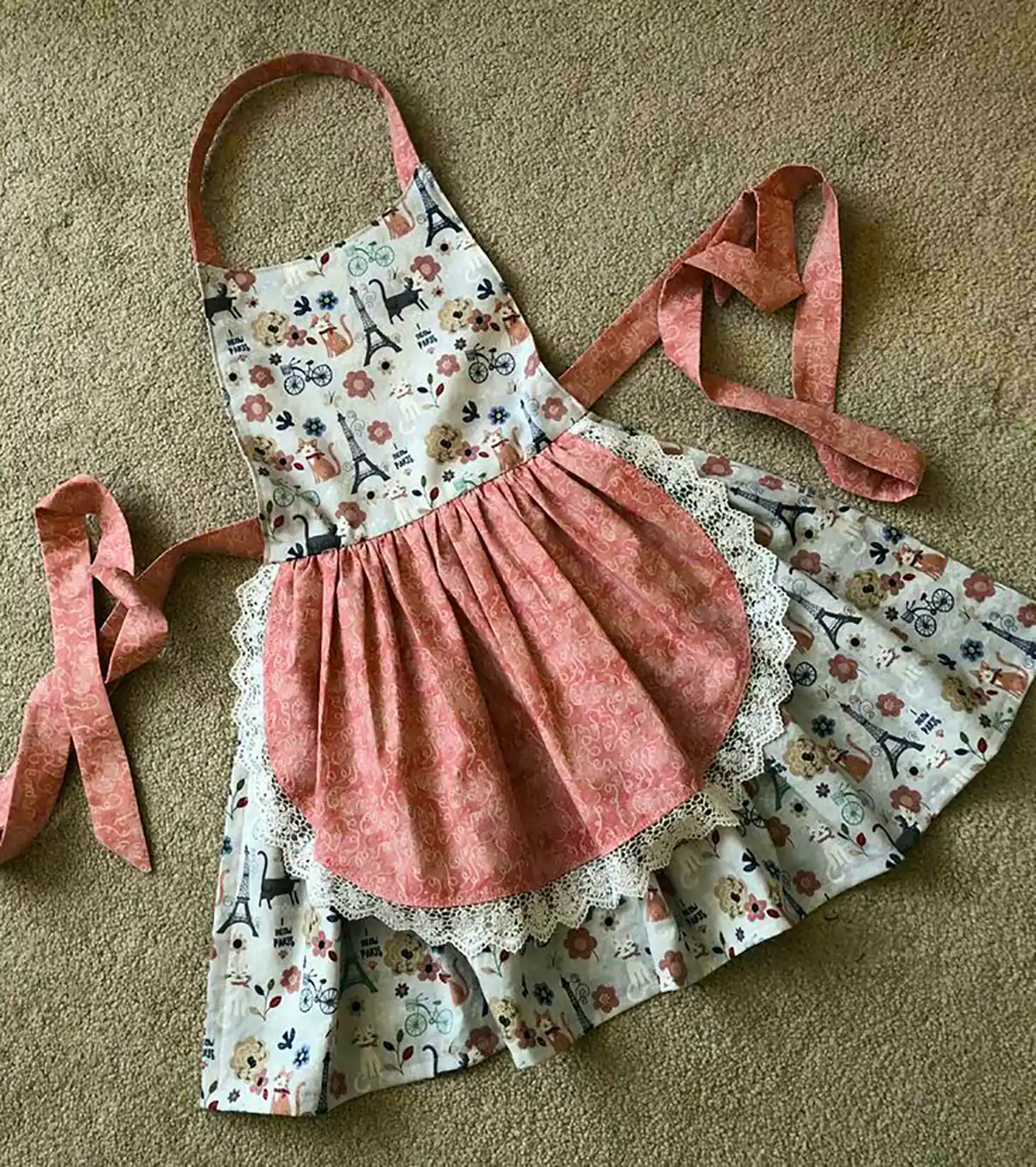 پیشبند فانتزی آشپزخانه