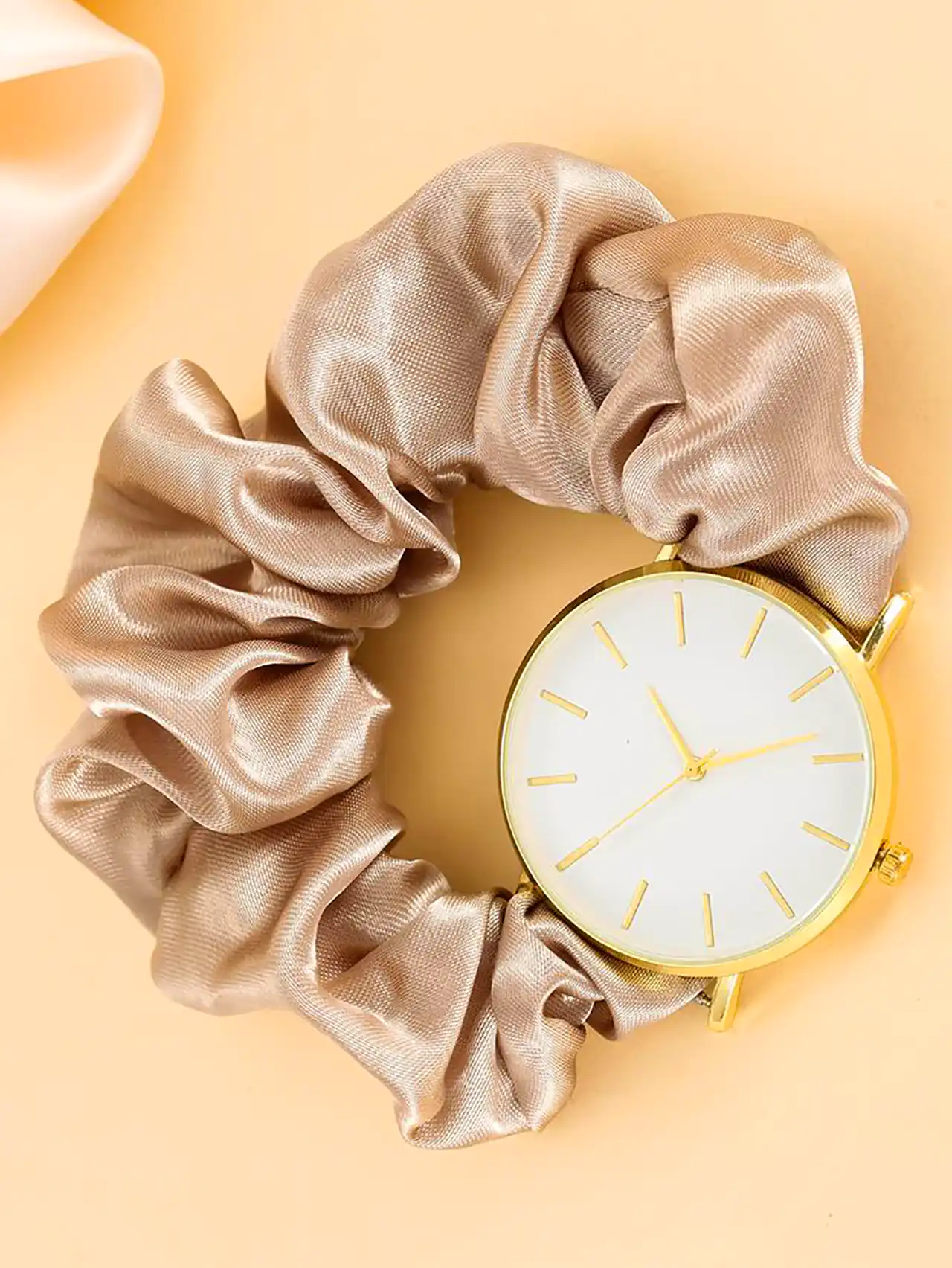 ساعت مچی دسته پارچه ای شیک