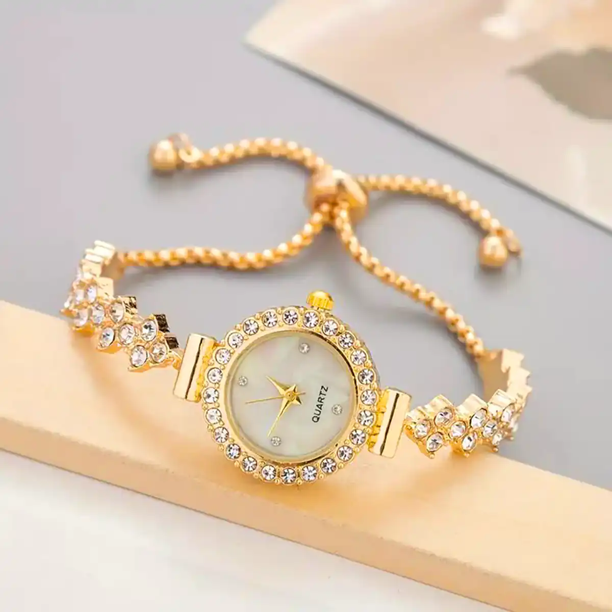 ساعت مچی زنانه فانتزی