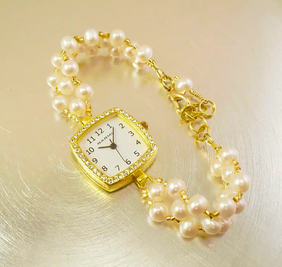 ساعت مچی زنانه فانتزی