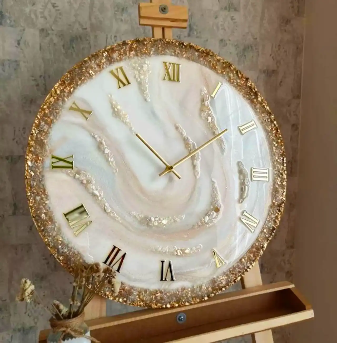 ساعت رزین شیک و خاص