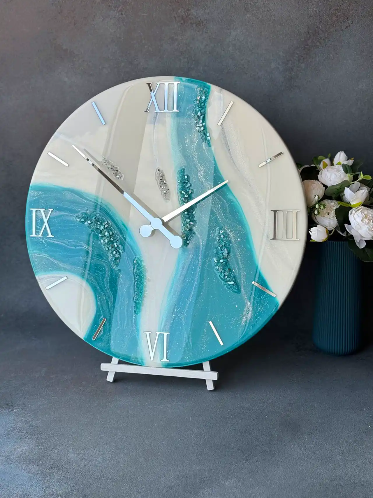 ساعت رزین شیک و خاص