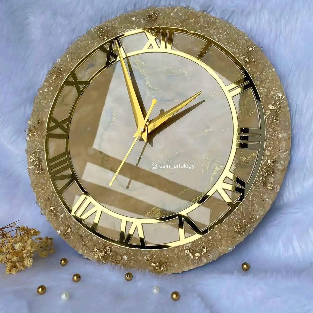 ساعت رزین شیک و خاص