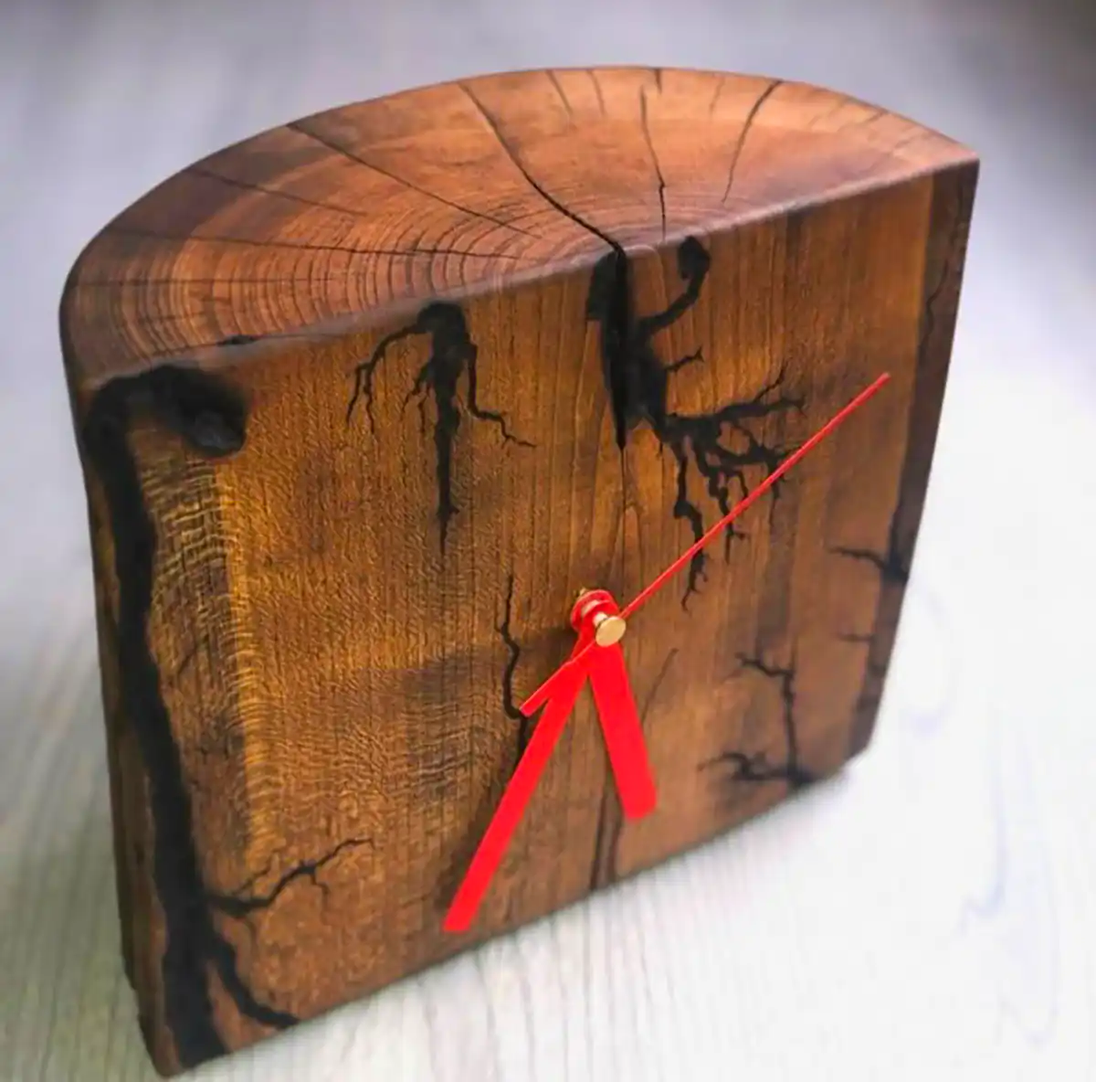 ساعت رومیزی ترند چوبی