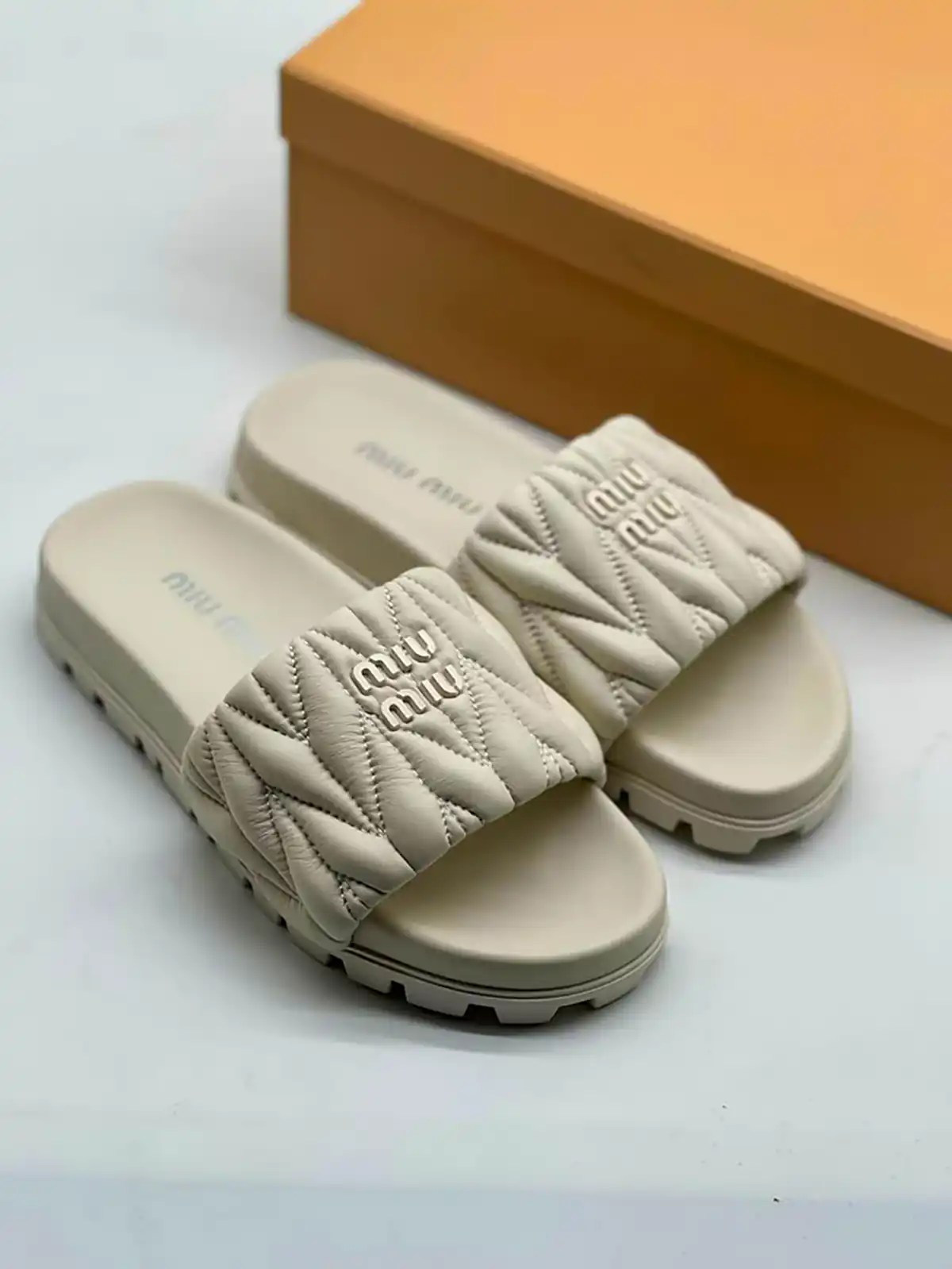 صندل شیک و جدید