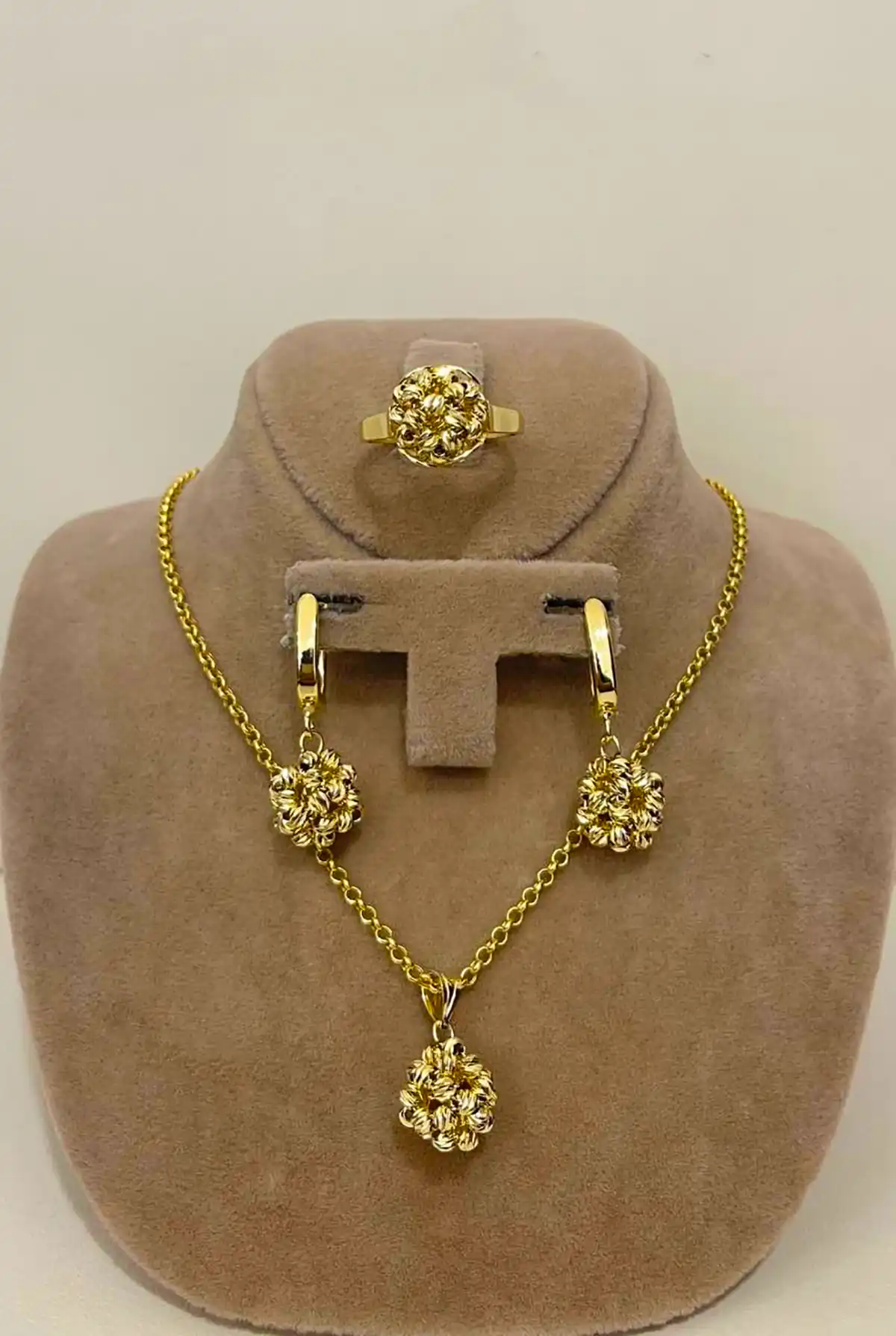 سرویس طلا شیک و بینظیر