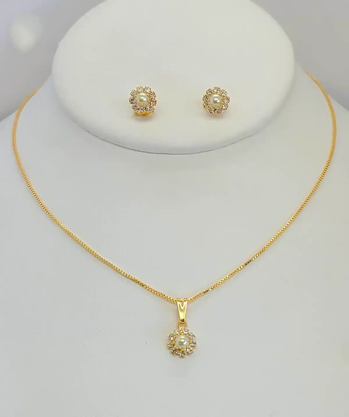 سرویس ظریف طلای عروس