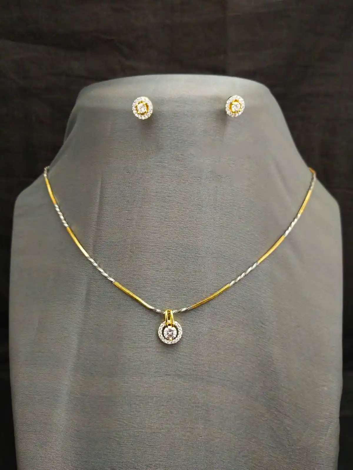 سرویس ظریف طلای عروس