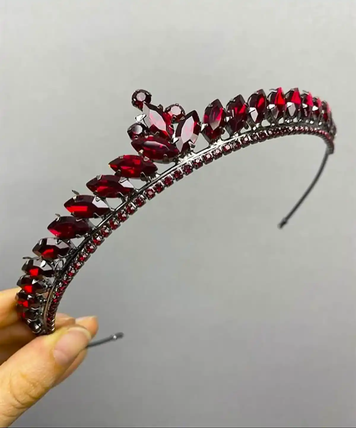 تاج کریستالی قرمز شیک
