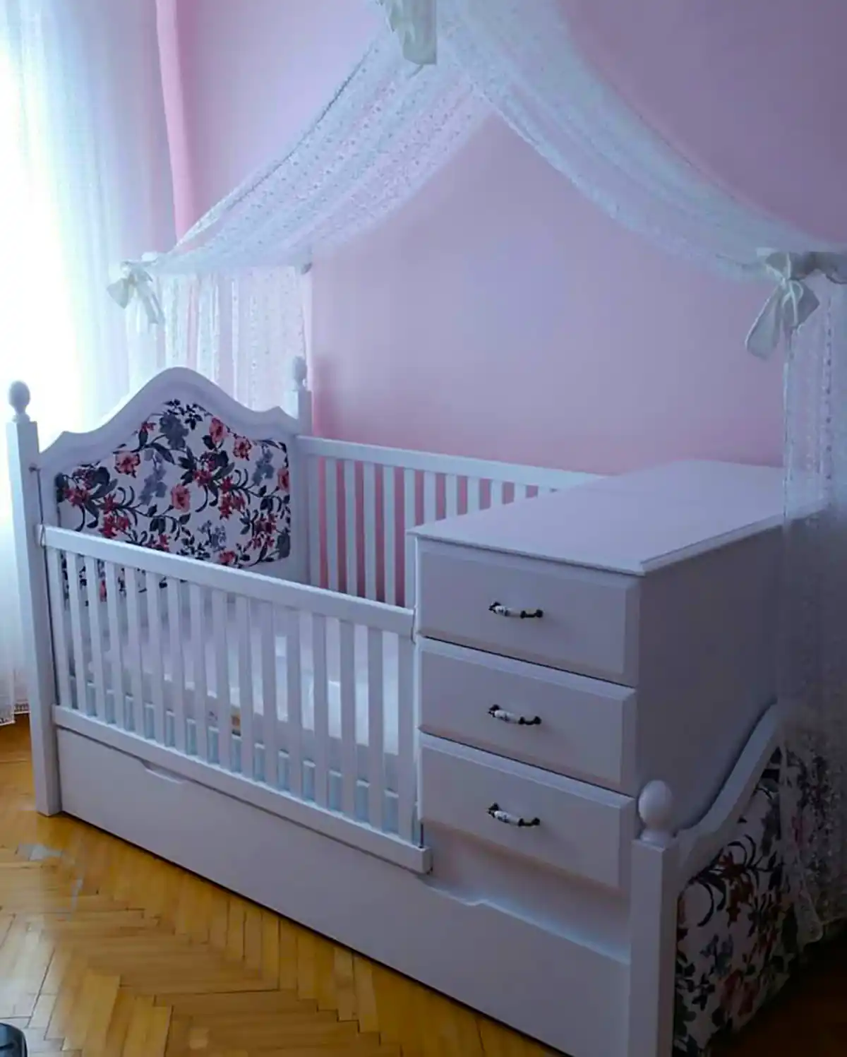 تخت خواب لوکس نوزادی