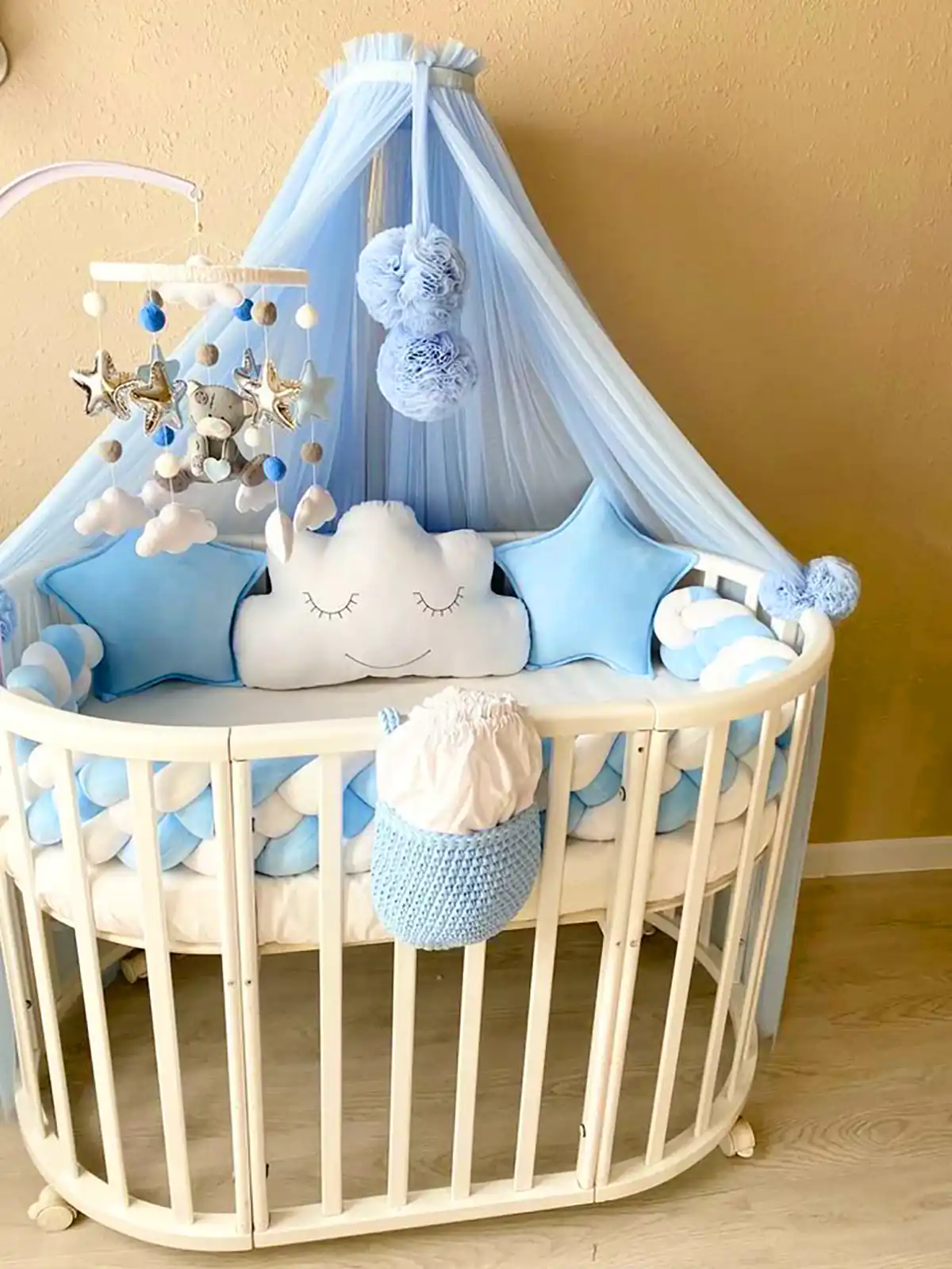 تخت خواب راحت و شیک نوزادی