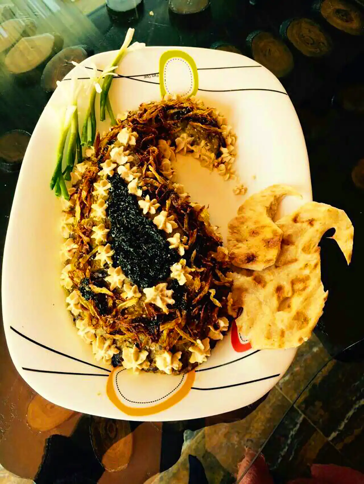 تزئین کشک و بادمجون مجلسی