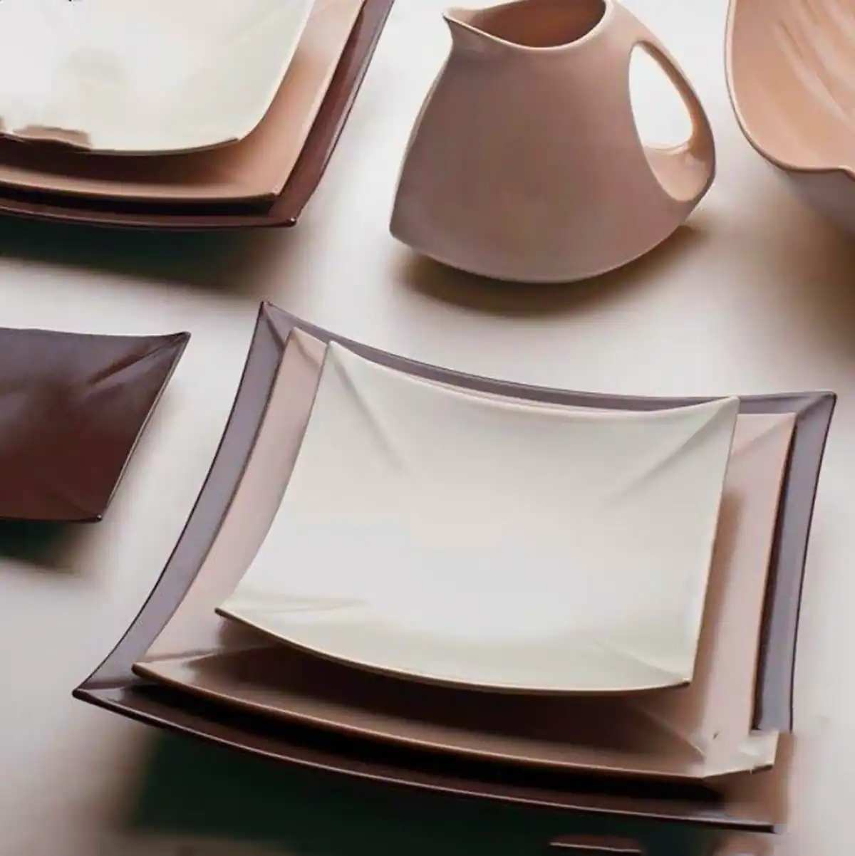 ظروف پذیرایی چینی لوکس