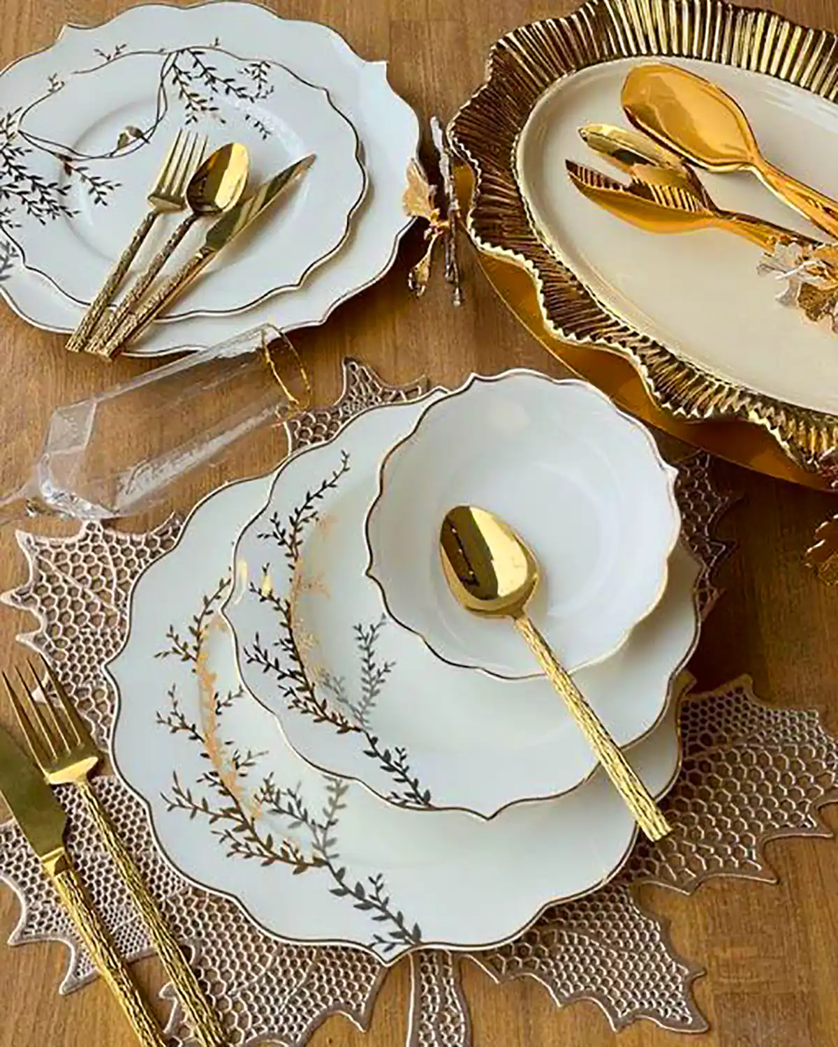 ظروف پذیرایی چینی لوکس