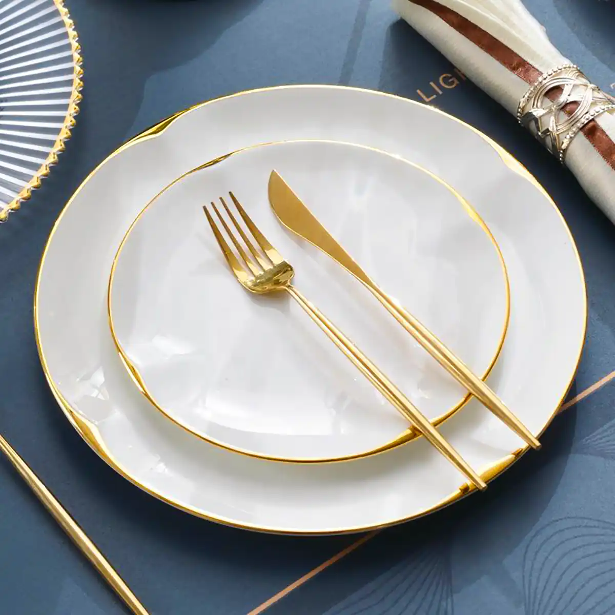 ظروف پذیرایی چینی لوکس