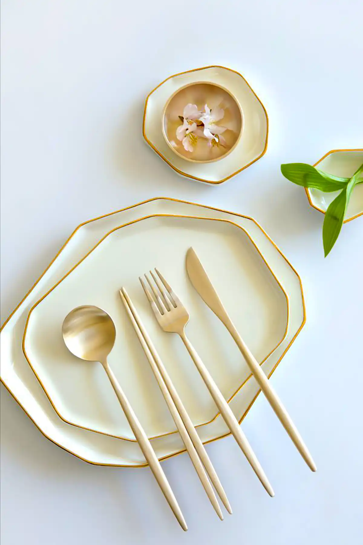 ظروف پذیرایی چینی لوکس