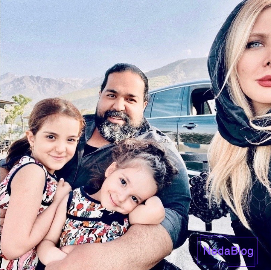 رضا صادقی همسر و دخترانش