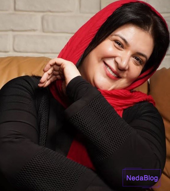 ریما رامین فر در حال خندیدن