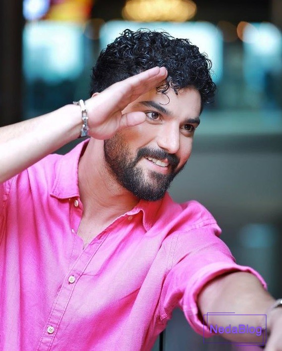 سینا سهیلی در اکران فیلم پول و پارتی