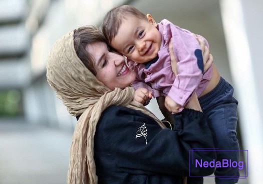 گلوریا هاردی و پسرش هامون