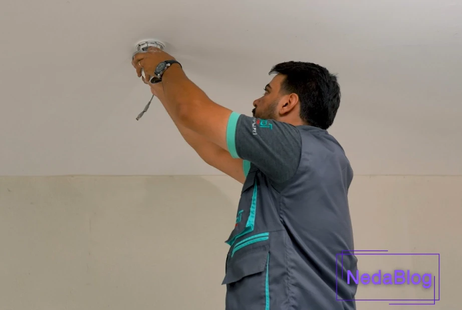 عدم نصب دوربین‌های مداربسته در مقابل نور خورشید و پروژکتورهای پرنور