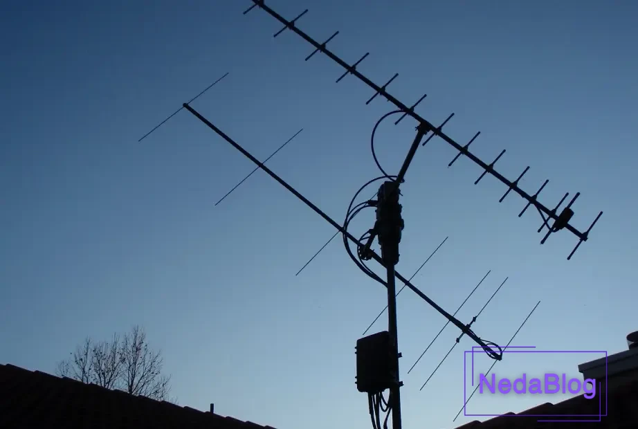 آنتن هوایی چرخان UHF/VHF