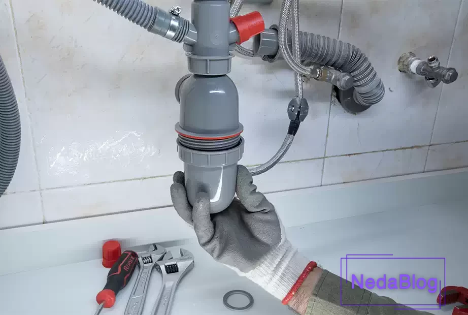 بستن سیفون اصلی به مجموعه لوله ها